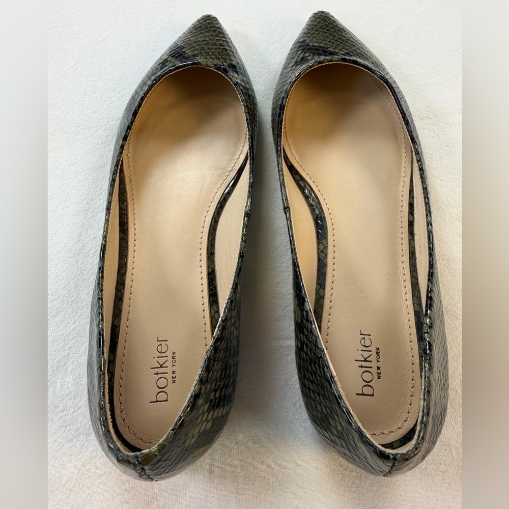 Botkier Annika Olive Snake-Print Pointed Flats 6.5 - Picture 2 of 6